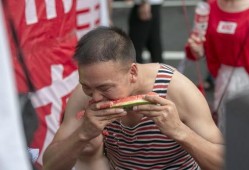 网红吃瓜群众图,揭秘网络红人的幕后生活