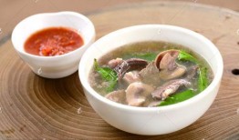 食品爆料猪杂汤怎么做视频,家常美味，营养满分