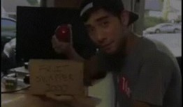 天涯爆料老外是谁啊视频,视频中的神秘“老外”身份大起底