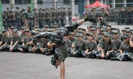 最新爆料大学军训跳舞,大学生军训中的青春舞动瞬间