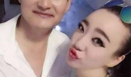 张小磊机智爆料视频播放,揭秘幕后真相，笑料百出