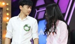 张远爆料张杰谢娜求婚视频,浪漫瞬间感动网友